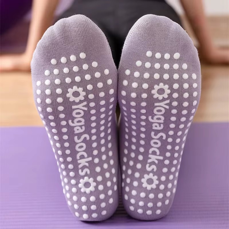 通気性タオル底ヨガソックス女性シリコーンノンスリップ包帯ピラ - No Show Sock Women のレビューと価格