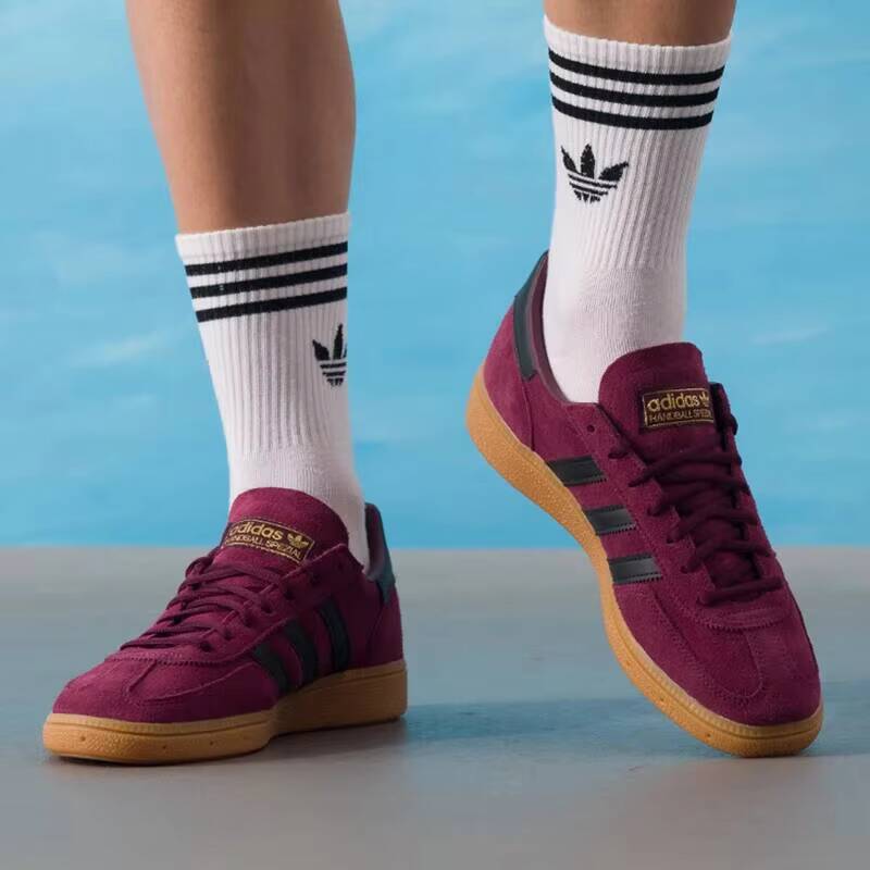 アディダス サンバ トレフォイル ユニセックス ロートップ  - Adidas Shoes Samba のレビューと価格